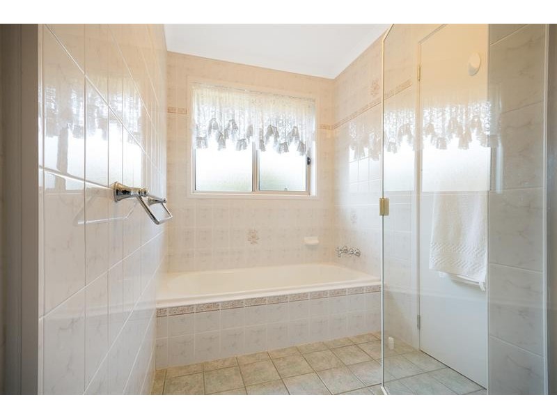 37 Golf Cct, Tura Beach NSW 2548