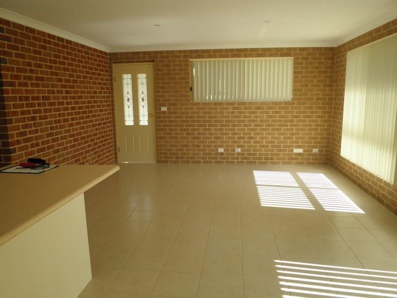 2/18 Pitt St, South Pambula NSW 2549