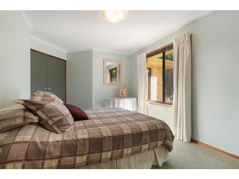 3 Flora  Ct, Tura Beach NSW 2548