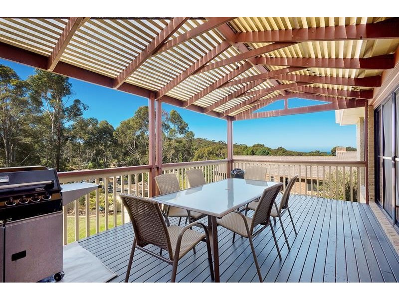 3 Flora  Ct, Tura Beach NSW 2548