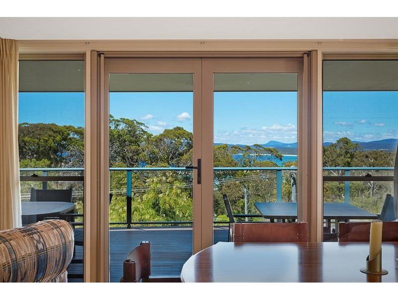 10a Lakeview Ave, Merimbula NSW 2548