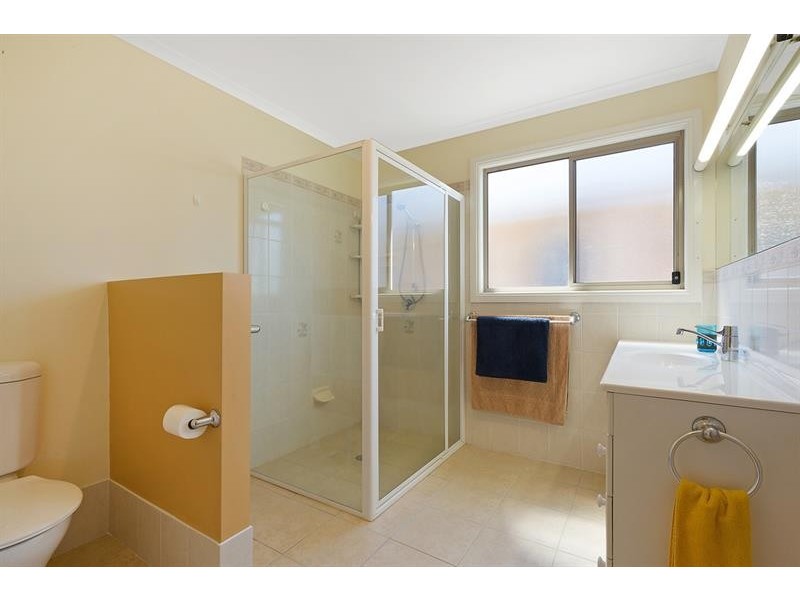 10a Lakeview Ave, Merimbula NSW 2548