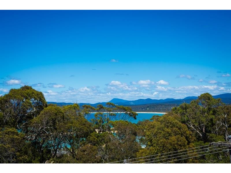 10a Lakeview Ave, Merimbula NSW 2548