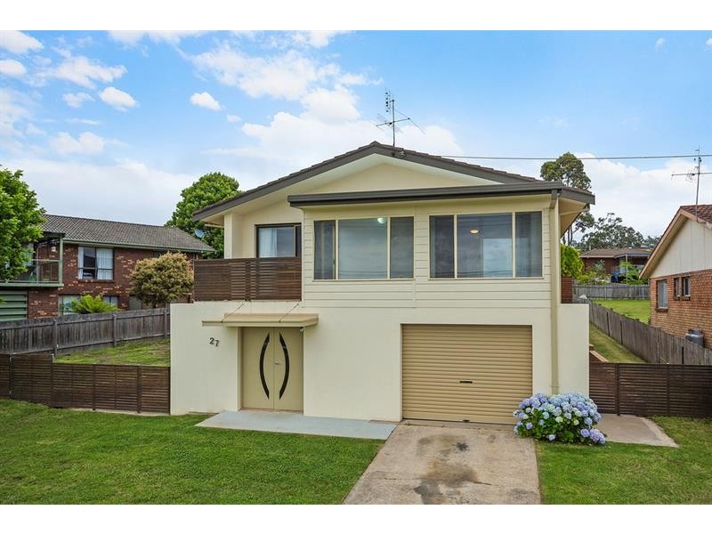 27 Kowara Cres, Merimbula NSW 2548