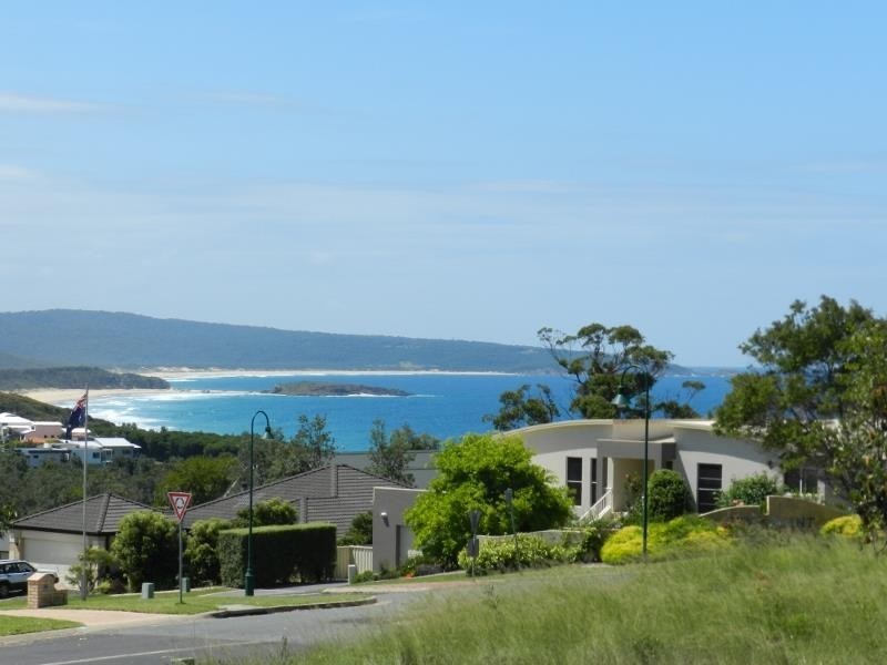 4 The Dress Cir, Tura Beach NSW 2548