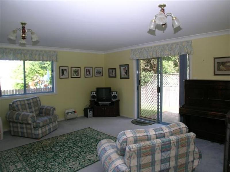 2/49 Tall Timbers Rd, Wamberal NSW 2260