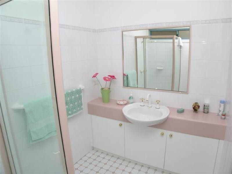 2/49 Tall Timbers Rd, Wamberal NSW 2260
