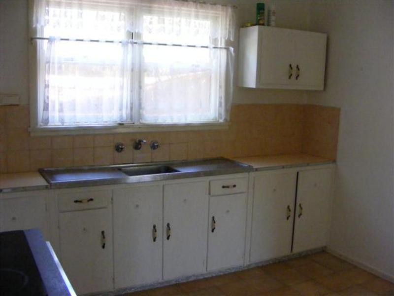 68 Rawson Rd, Woy Woy NSW 2256