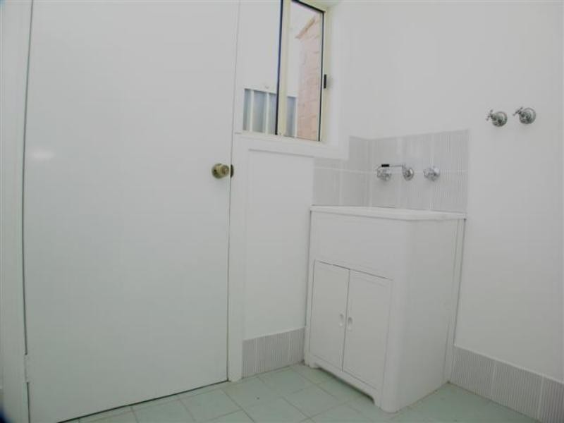 3/1 Aurora Pl, Bateau Bay NSW 2261