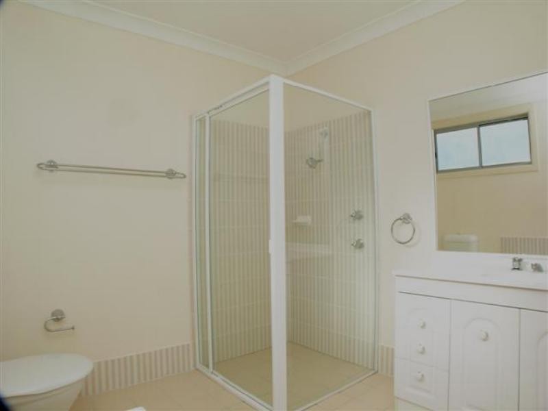 4/27 Aurora Pl, Bateau Bay NSW 2261