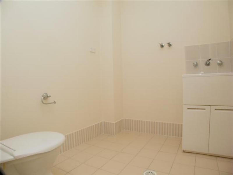 4/27 Aurora Pl, Bateau Bay NSW 2261