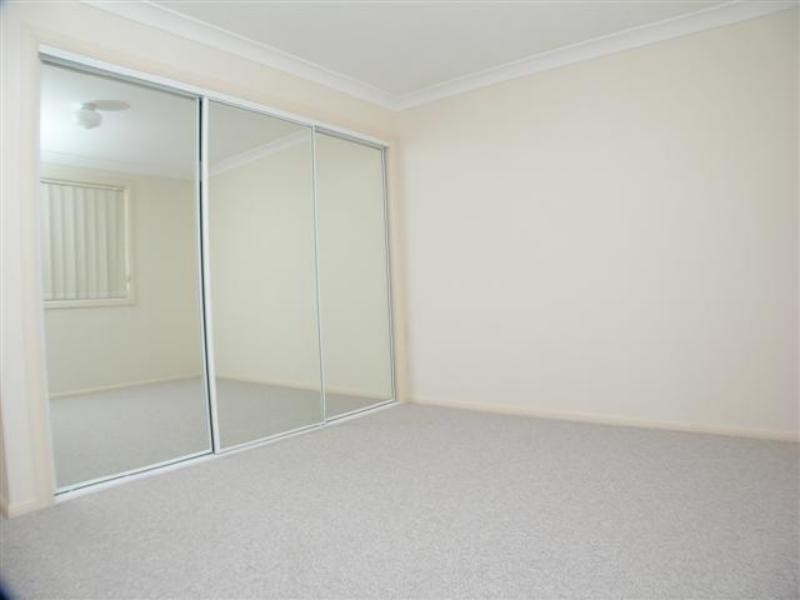 4/27 Aurora Pl, Bateau Bay NSW 2261