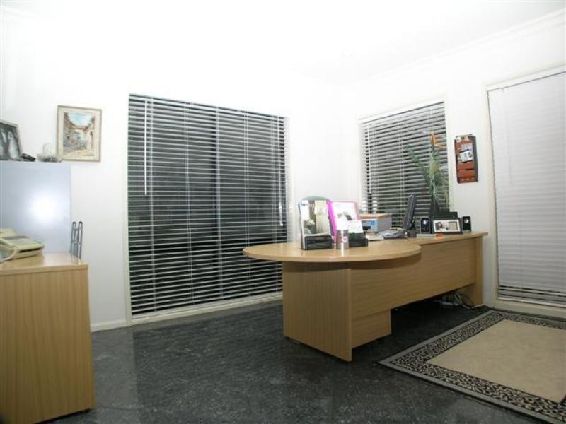 24 Wilfred Barrett Dr, The Entrance North NSW 2261