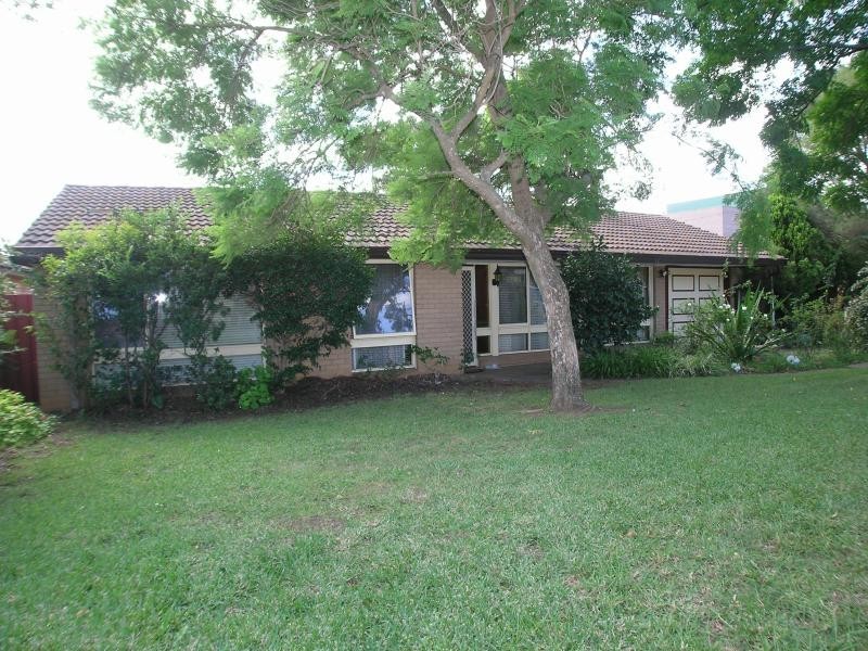 2 Lord  St, Narellan NSW 2567