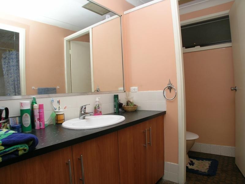 2 Lord  St, Narellan NSW 2567