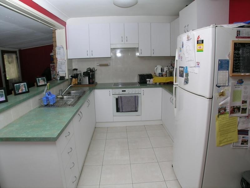 2 Lord  St, Narellan NSW 2567