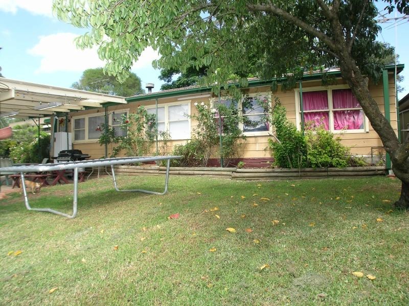 2 Lord  St, Narellan NSW 2567