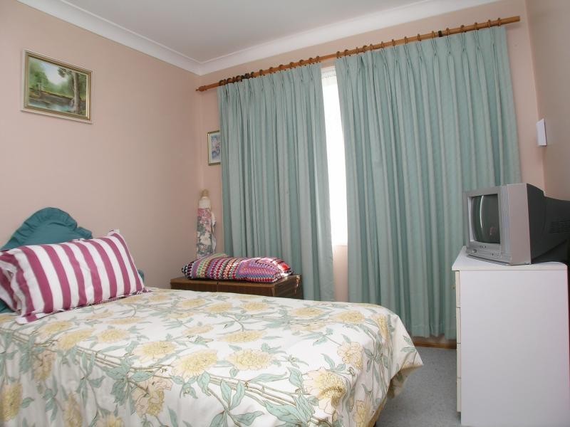 99 Hume  Bvd, Killarney Vale NSW 2261