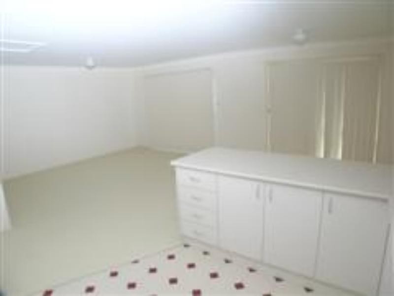 2/27 Aurora Pl, Bateau Bay NSW 2261