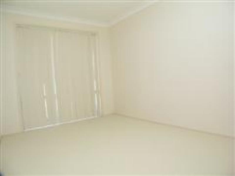 2/27 Aurora Pl, Bateau Bay NSW 2261