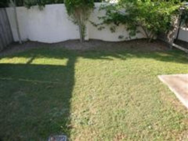 2/27 Aurora Pl, Bateau Bay NSW 2261