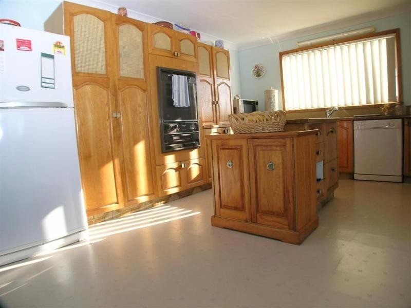 61 Boondilla Rd, Blue Bay NSW 2261