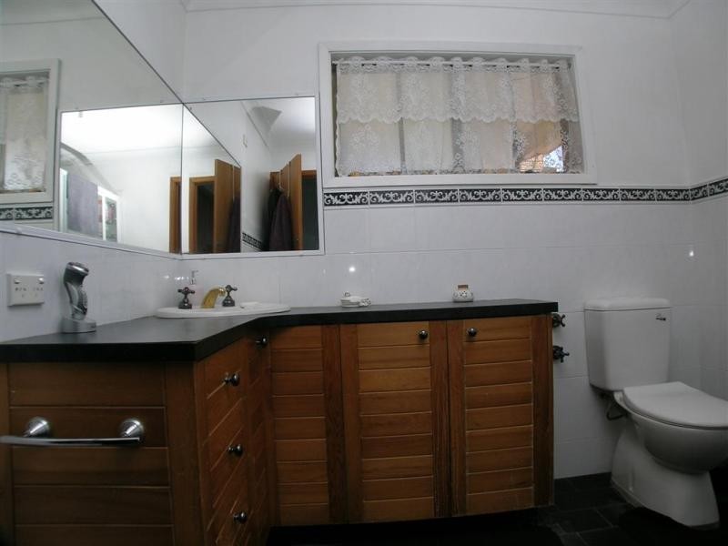 61 Boondilla Rd, Blue Bay NSW 2261