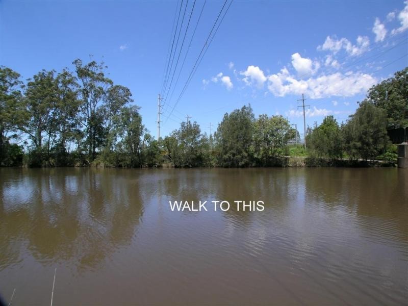 11 Howarth St, Wyong NSW 2259