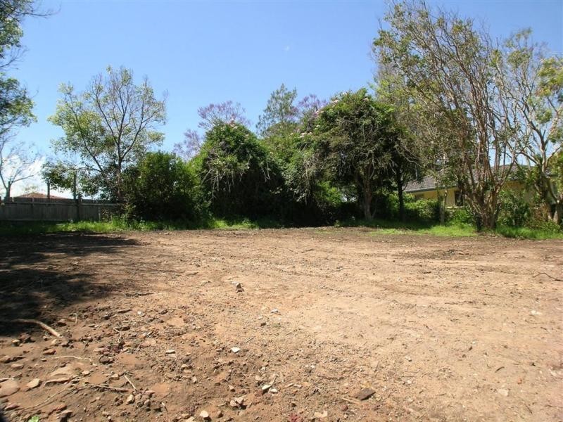 11 Howarth St, Wyong NSW 2259