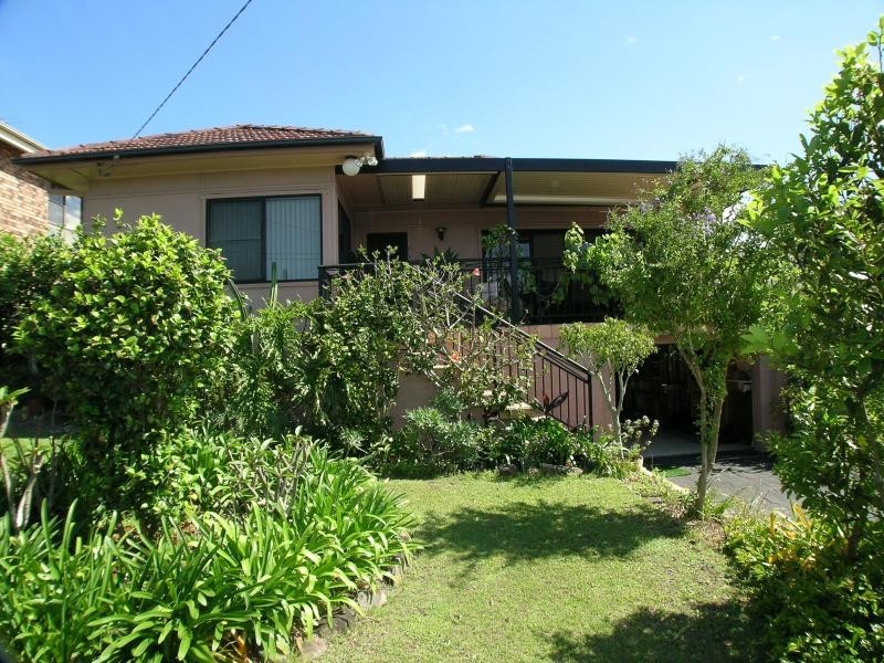 13 View St, The Entrance NSW 2261