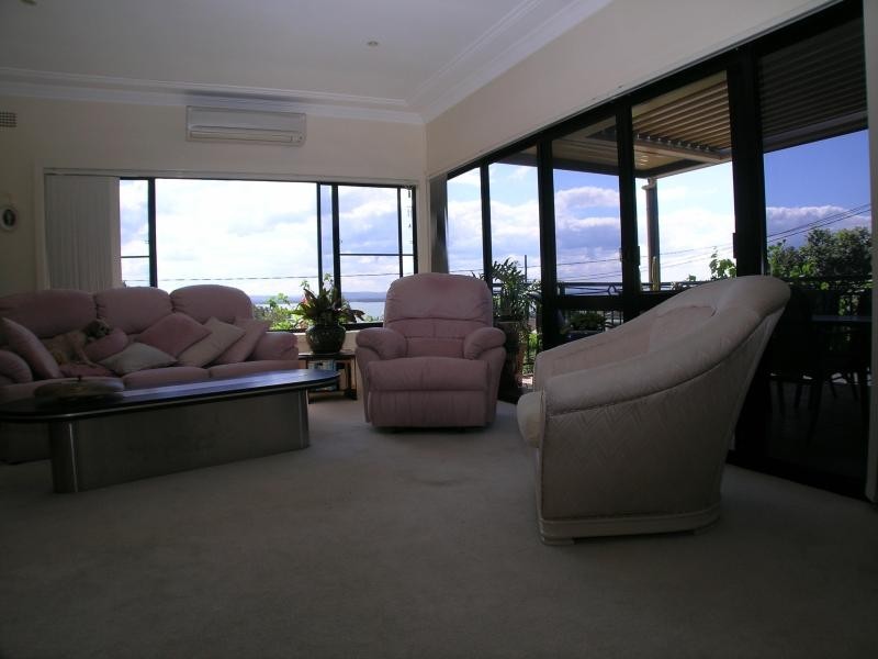 13 View St, The Entrance NSW 2261