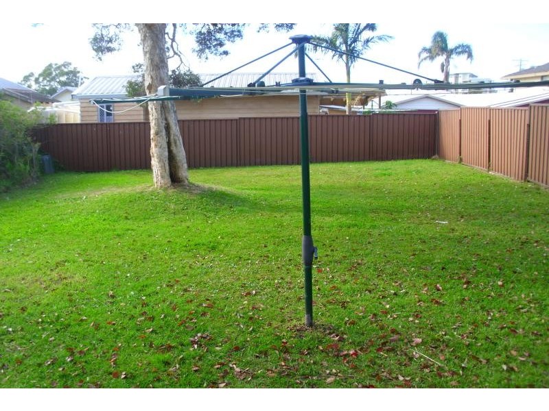 10 Campbell Ave, The Entrance NSW 2261