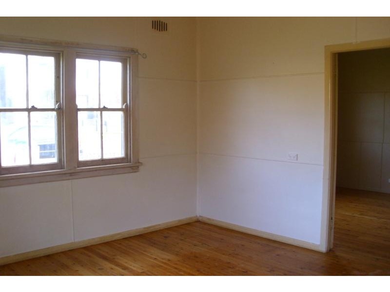 10 Campbell Ave, The Entrance NSW 2261