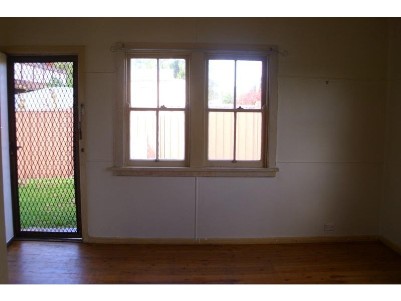 10 Campbell Ave, The Entrance NSW 2261