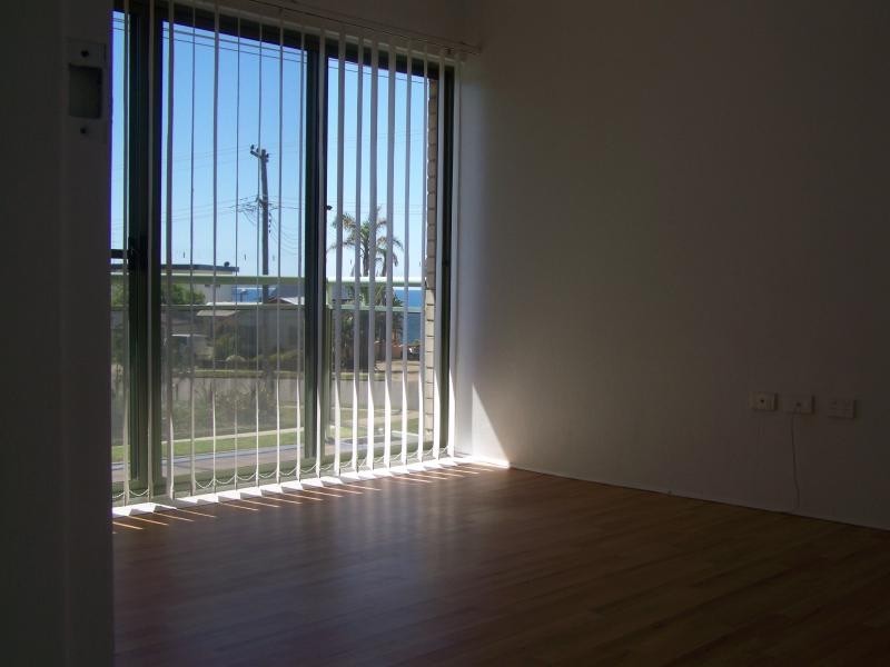 2/105 Ocean  Pde, The Entrance NSW 2261