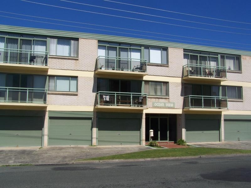 2/105 Ocean  Pde, The Entrance NSW 2261