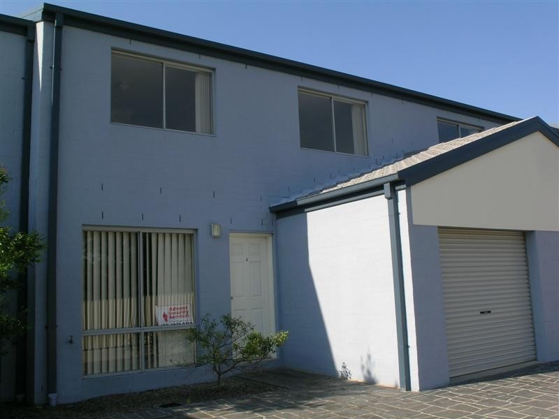 2/27 Aurora Pl, Bateau Bay NSW 2261