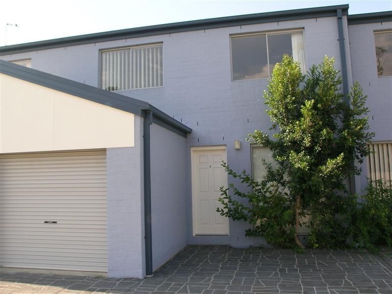5/27 Aurora  Pl, Bateau Bay NSW 2261