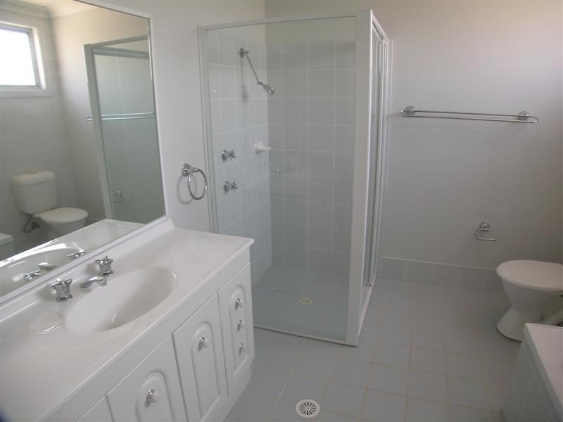 5/27 Aurora  Pl, Bateau Bay NSW 2261