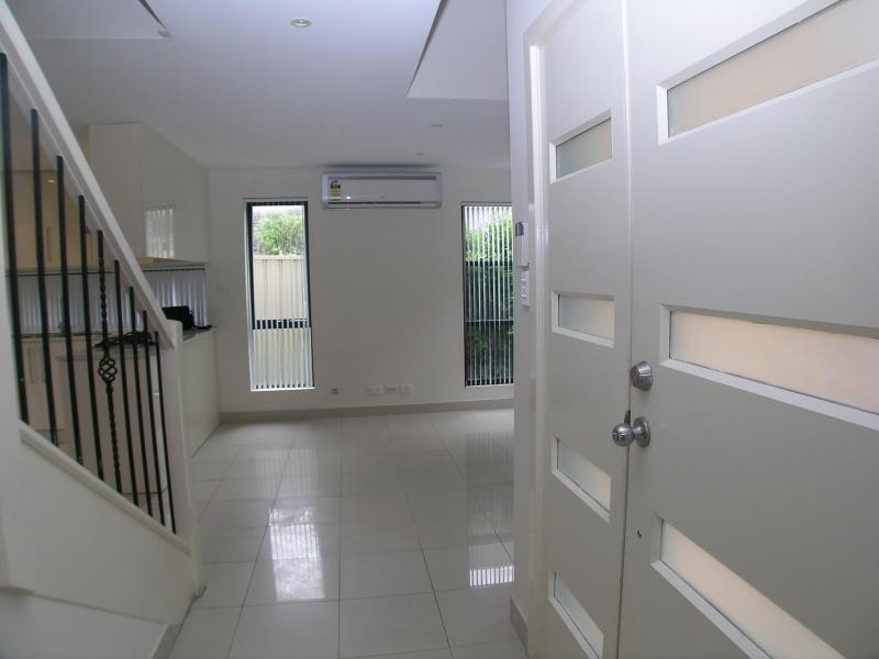 8/21-23 Mc Lachlan Ave, Long Jetty NSW 2261