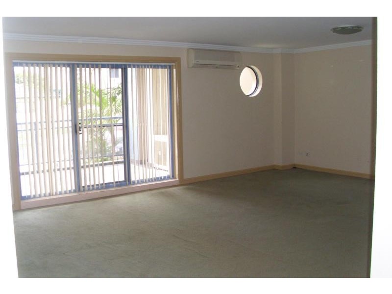 8/15-19 Torrens Ave, The Entrance NSW 2261