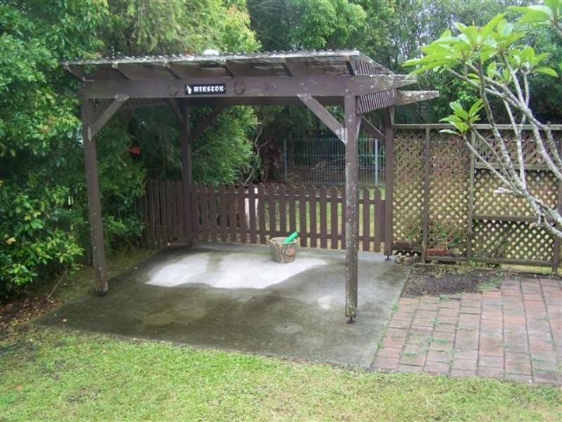 8b Campbell  Ave, The Entrance NSW 2261