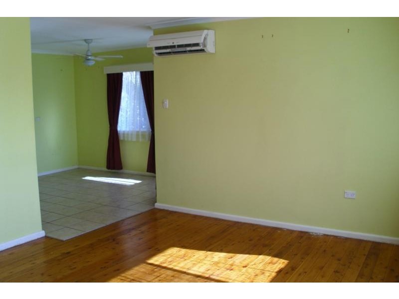 9 Howarth  St, Wyong NSW 2259