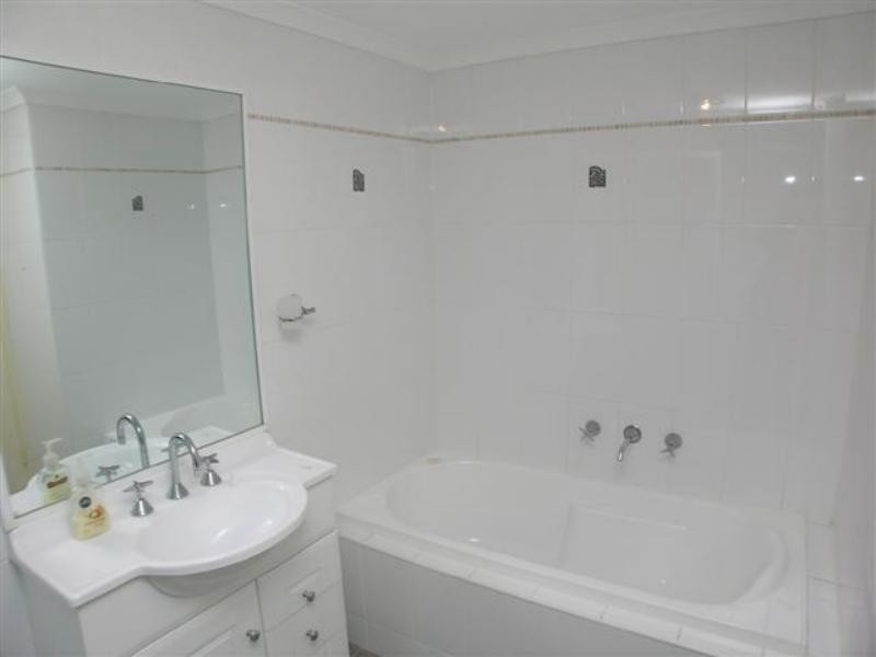 25/54-66 Hutton Rd, The Entrance North NSW 2261