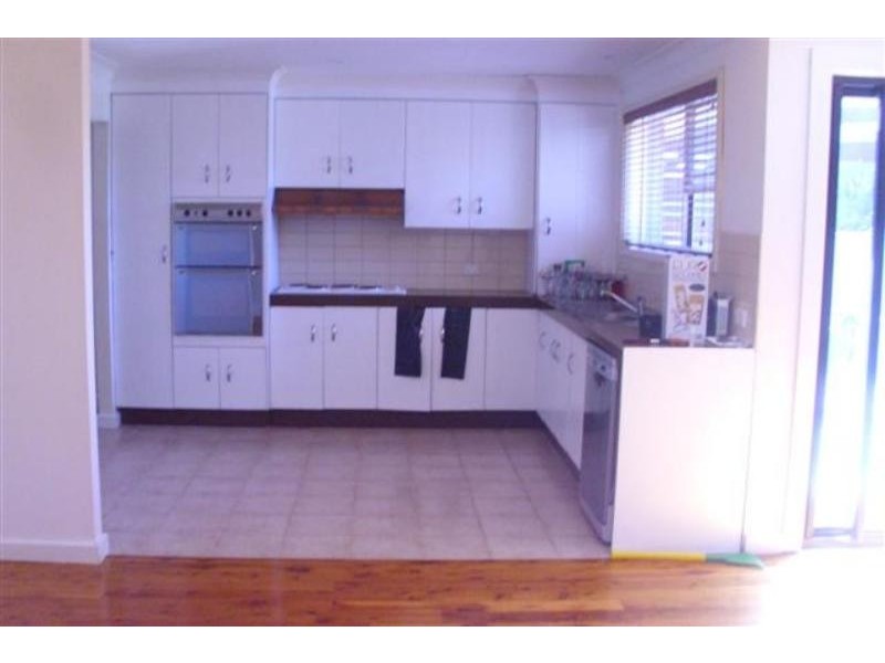 25 Robertson Rd, Killarney Vale NSW 2261