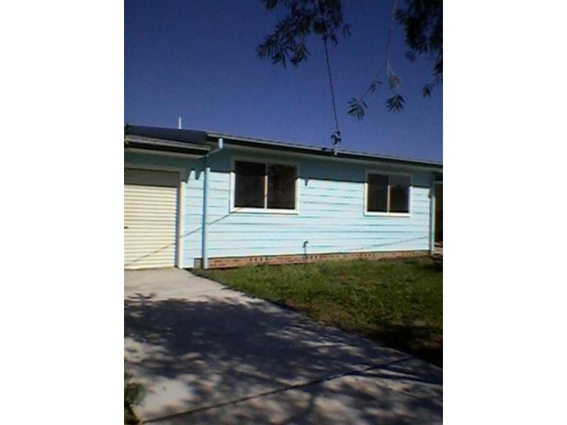 25 Vernon Rd, Gorokan NSW 2263