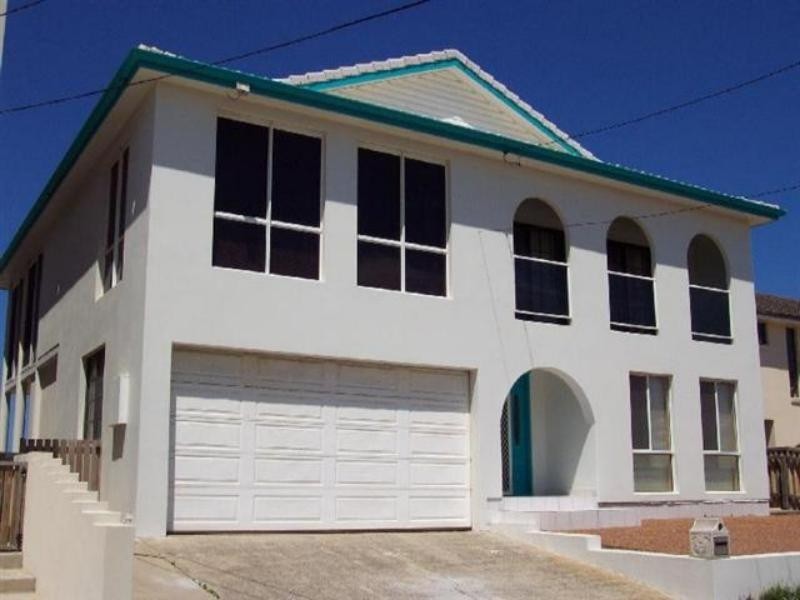 19 Curtis Pde, The Entrance North NSW 2261