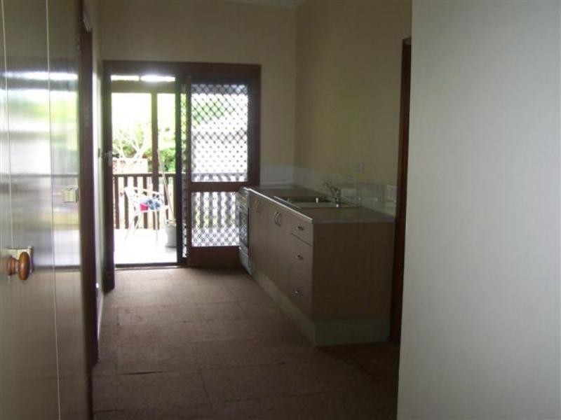 8b Campbell Ave, Long Jetty NSW 2261
