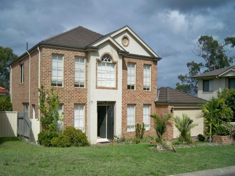 7 Daintree Cres, Blue Haven NSW 2262