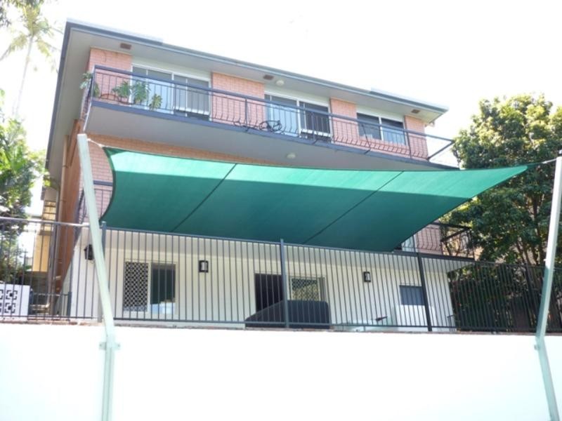 17 Dodwell St, Holland Park West QLD 4121